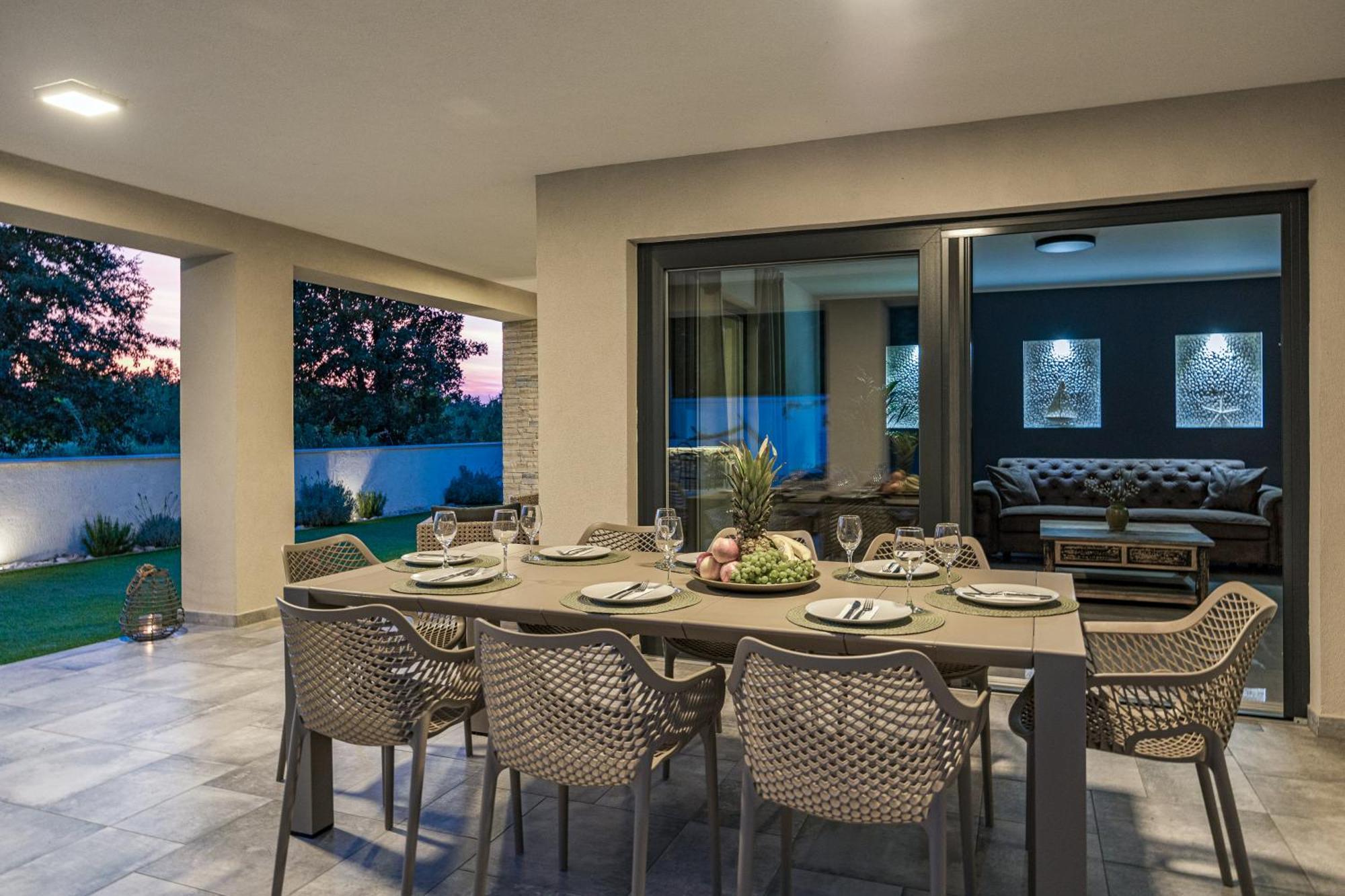 Special Offer! New Luxury Apartment With Pool, Fitness, Outdoor Bar&Grill Буйе Экстерьер фото