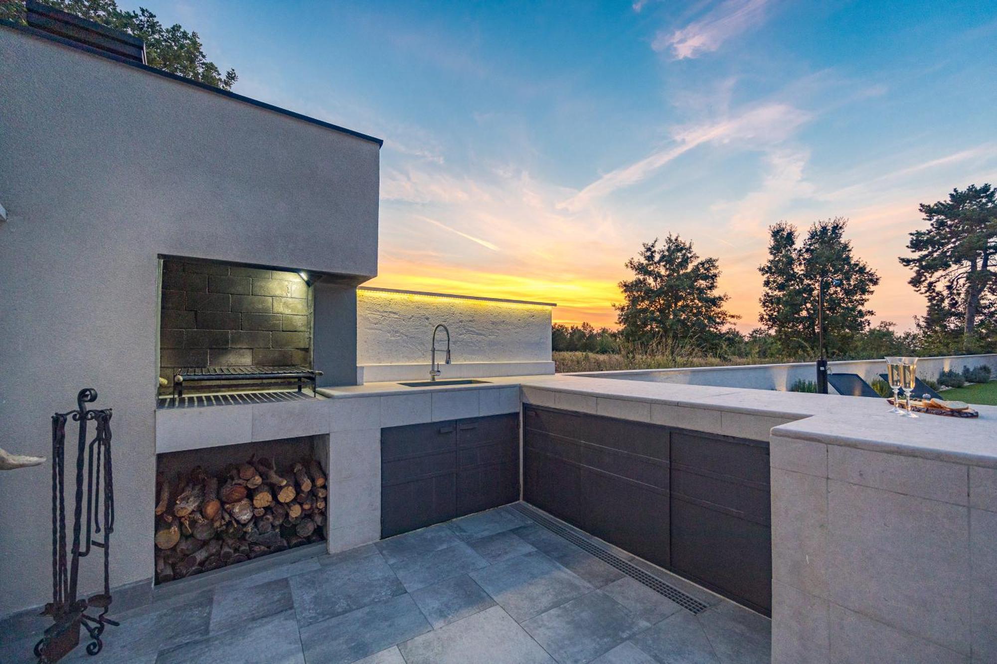 Special Offer! New Luxury Apartment With Pool, Fitness, Outdoor Bar&Grill Буйе Экстерьер фото