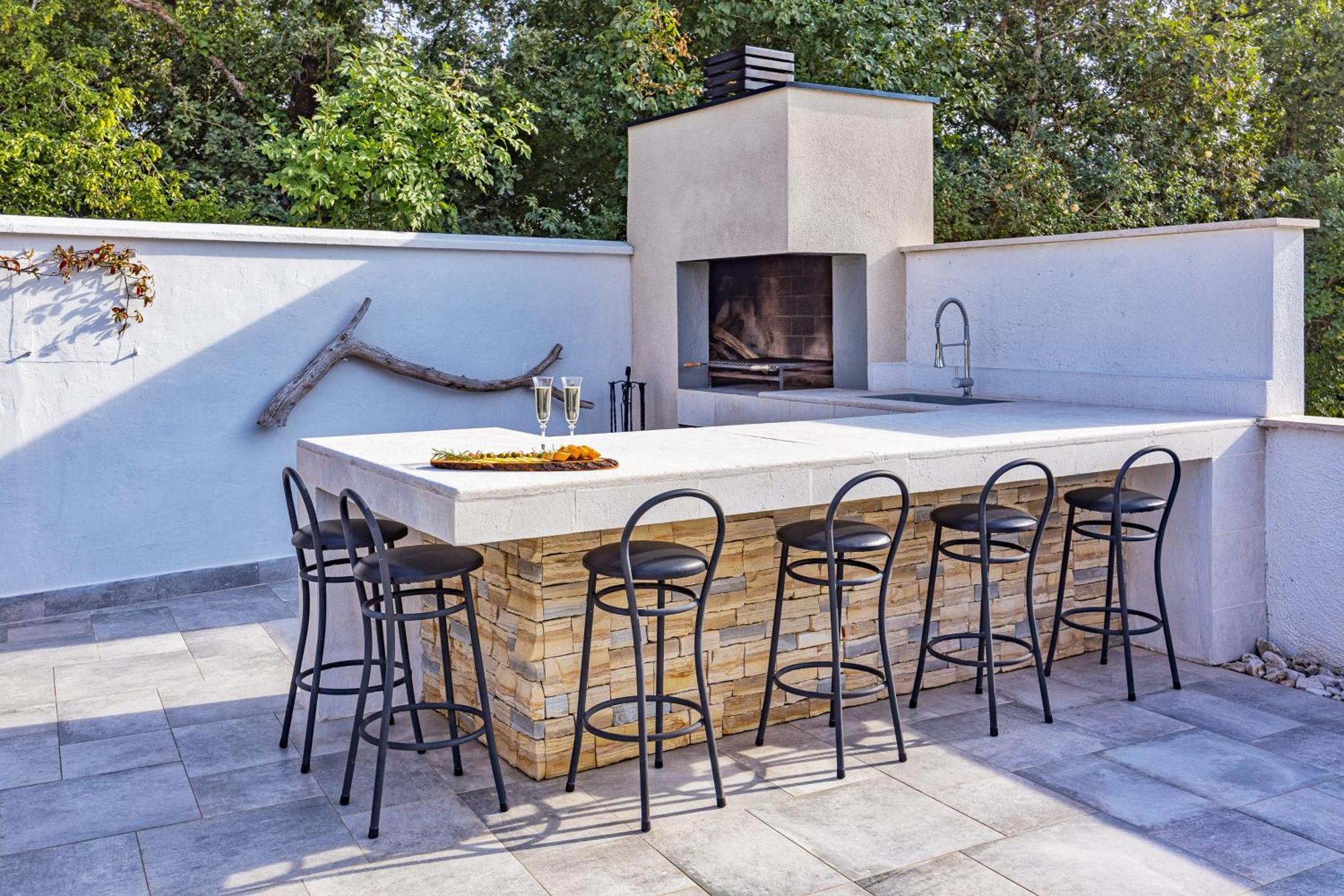 Special Offer! New Luxury Apartment With Pool, Fitness, Outdoor Bar&Grill Буйе Экстерьер фото